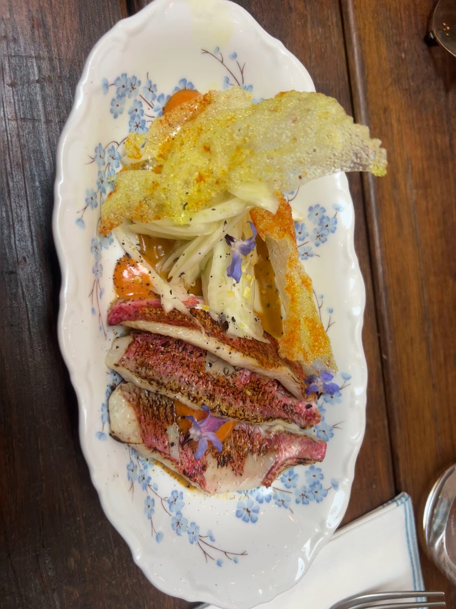 Léone Bistro - Restaurant & Vins-2